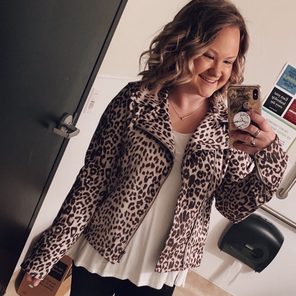 Meet your Posher, Briana - Picture 6 of 7